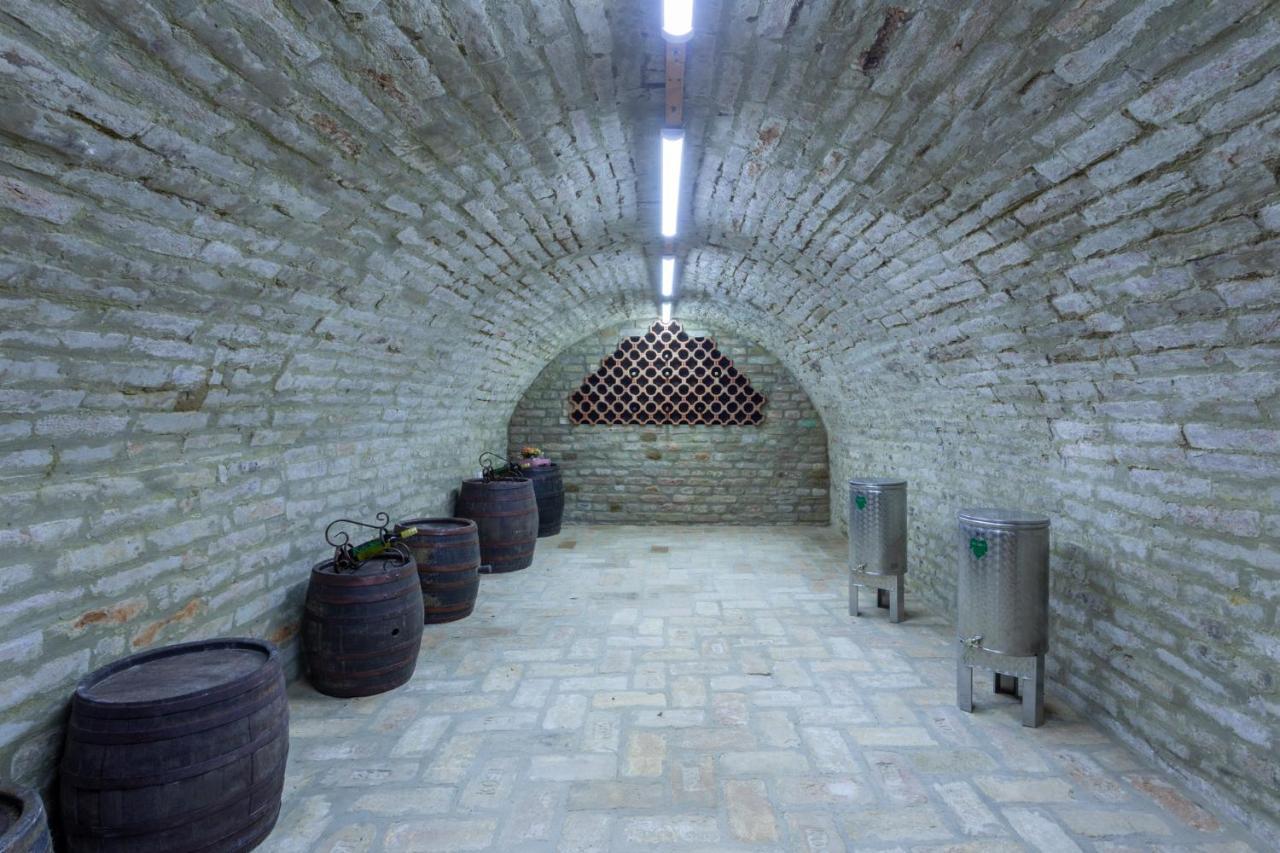 فندق Kuca Za Odmor Baranjski Dvori Zmajevac المظهر الخارجي الصورة